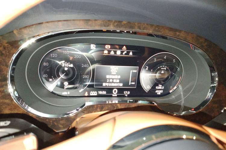 Used Bentley Bentayga 2021 4.0T V8
