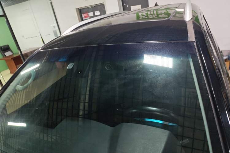 Used JMC Yusheng S350 2016 2.0T Automatic Two-Wheel Drive Gasoline Luxury Version with Sunroof 5 Seats Roof