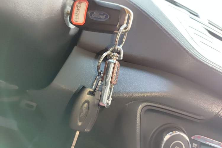 Used Ford Escort 2015 1.5L Automatic Fashion Model