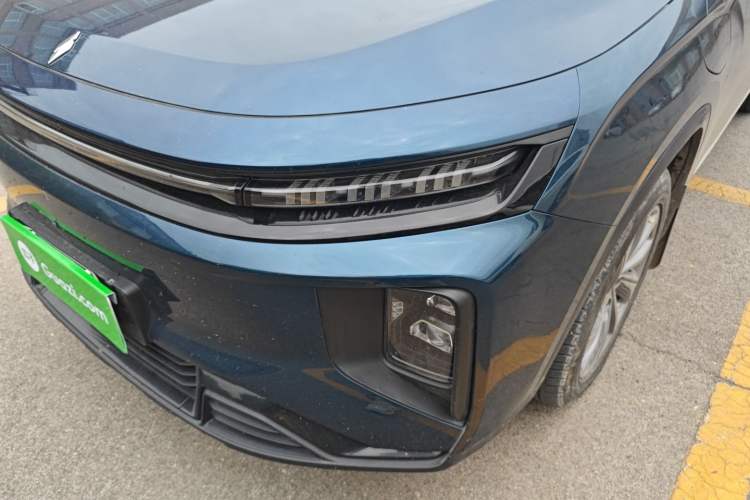 Used Livan 9 2023 470 km Founder Edition Left Front Headlight