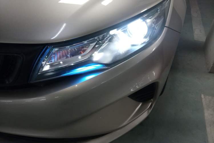 Used Geely Auto Emgrand GL 2018 1.8L Manual Elite Smart Connectivity Version