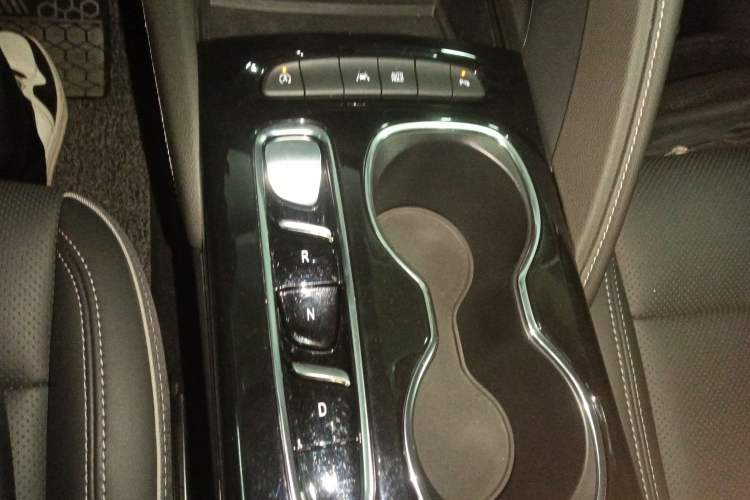 Used Buick Envision 2022 Encore S 552T Two-Wheel-Drive Luxury Model