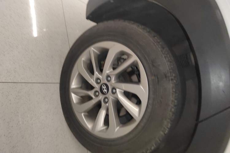 Used Hyundai Tucson 2015 1.6T Dual-Clutch Two-Wheel-Drive Smart Model
