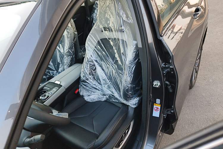 Used Changan CS75 PLUS 2026 Model, Smart Champion Edition 1.5T New Blue Whale Smart Navigation Version