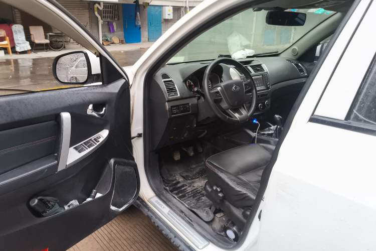 Used Geely Auto GX7 2015 Classic Edition 1.8L Manual Elite Model China V Standard
