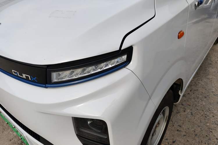 Used Farizon Xingxiang V 2024 Star Enjoy V6E Feature Edition with CATL 41.86 kWh Left Front Headlight