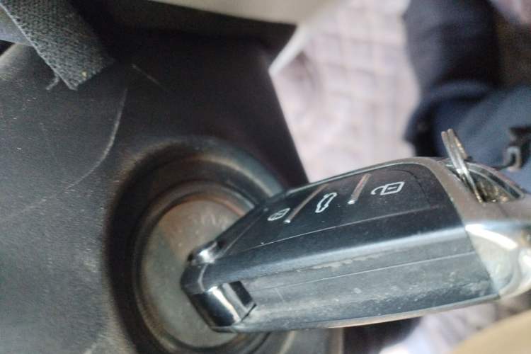 Used Huasong 7 2015 2.0T Automatic Comfort Model