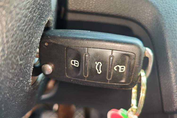 Used Volkswagen Santana 2016 1.4L Manual Fashion Edition
