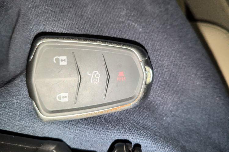 Used Cadillac XTS 2017 28T Tech Edition Vehicle Key