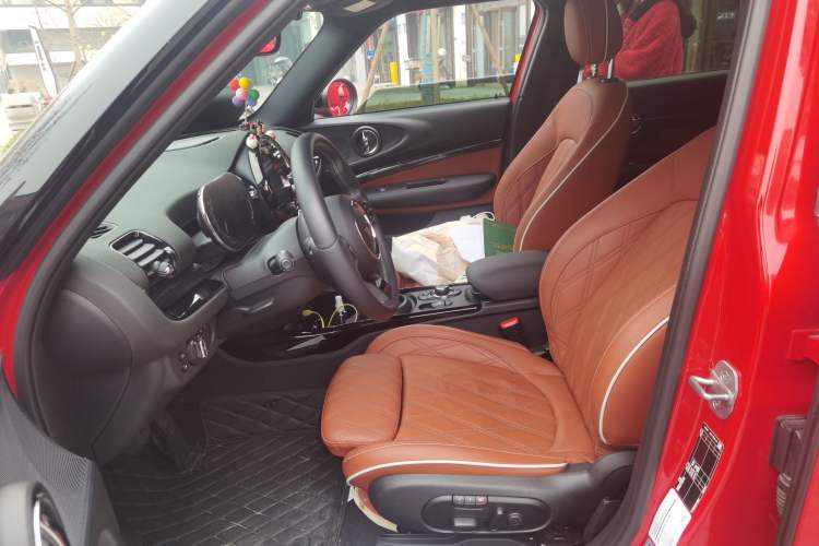 Used MINI Clubman 2022 Facelift 1.5T COOPER Connoisseur