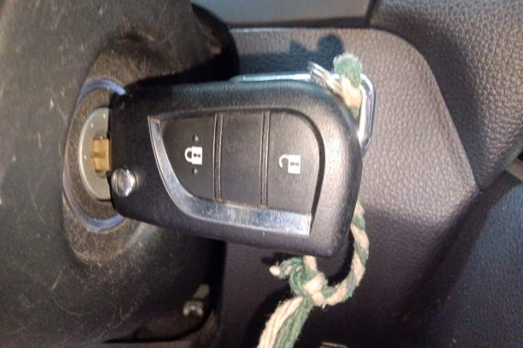 Used Toyota Wildlander 2022 Updated Version 2.0L CVT Two-Wheel Drive Leading Edition
