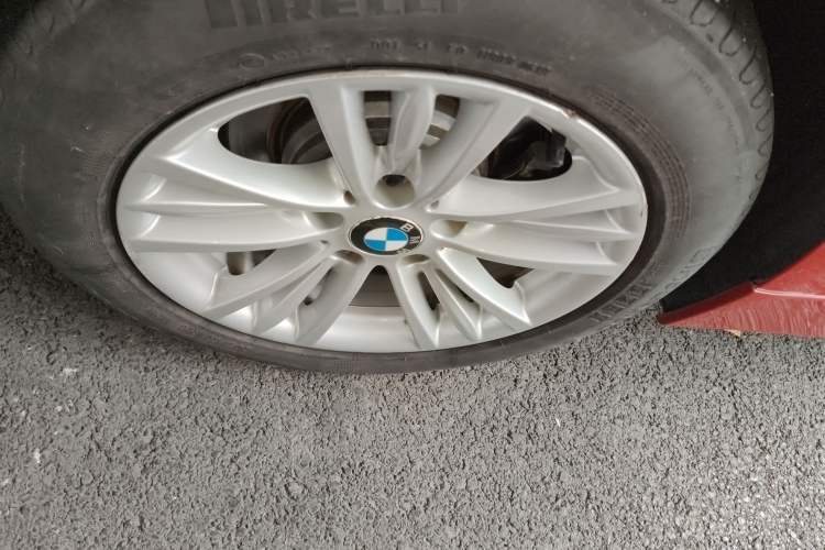 Used BMW 3 Series 2015 316Li Fashion Model Right Rear Wheel Hub