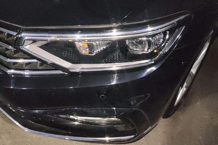 Used Volkswagen Magotan 2025 Zhongxiang Version 280TSI DSG Comfort Edition