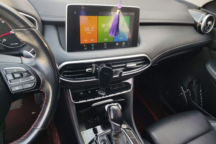 Used MG HS 2019 20T Automatic Two-Wheel Drive Luxury Edition China VI Standard