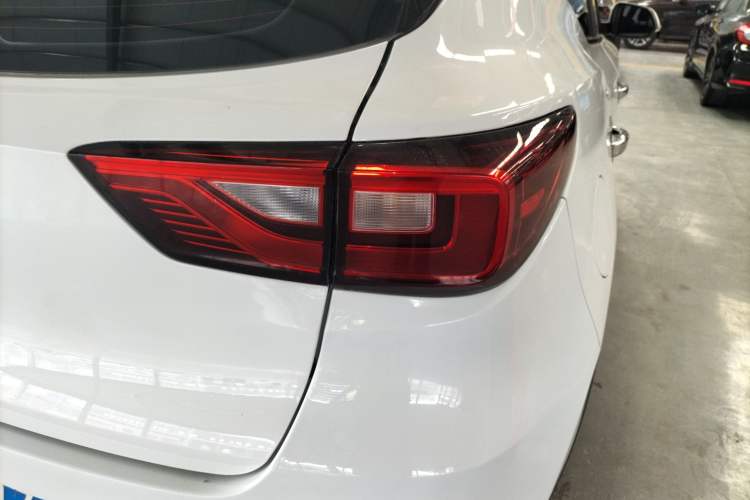 Used MG ZS 2018 1.5L Automatic Luxury Edition China V Standard
