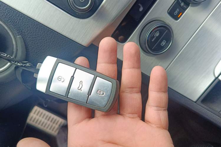 Used Volkswagen FAW-Volkswagen CC 2016 1.8TSI Luxury Model