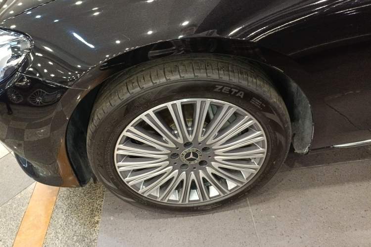 Used Mercedes-Benz E-Class 2020 E 300 L Stylish Model Left Front Wheel Hub