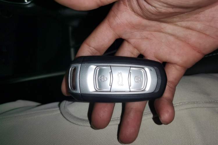 Used Geely Auto Vision X3 2019 Upgraded Model 1.5L CVT Prestige Version Vehicle Key