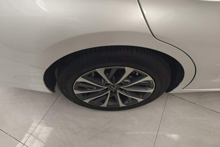 Used Lexus ES 2023 200 Excellence Edition
