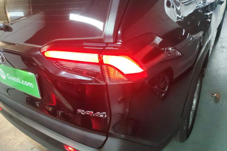 Used Toyota RAV4 2023 2.0L CVT Two-Wheel Drive Urban Edition Exterior 3