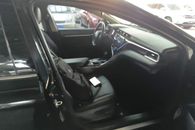 Used Toyota Camry 2019 Revised Version 2.0G Luxury Edition