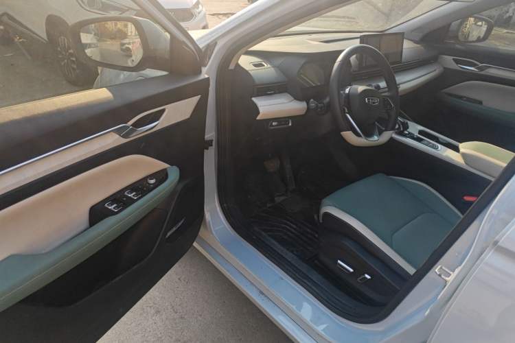 Used Geely Auto Emgrand L HiP 2022 1.5TD-DHT Pro 100KM Super Rui