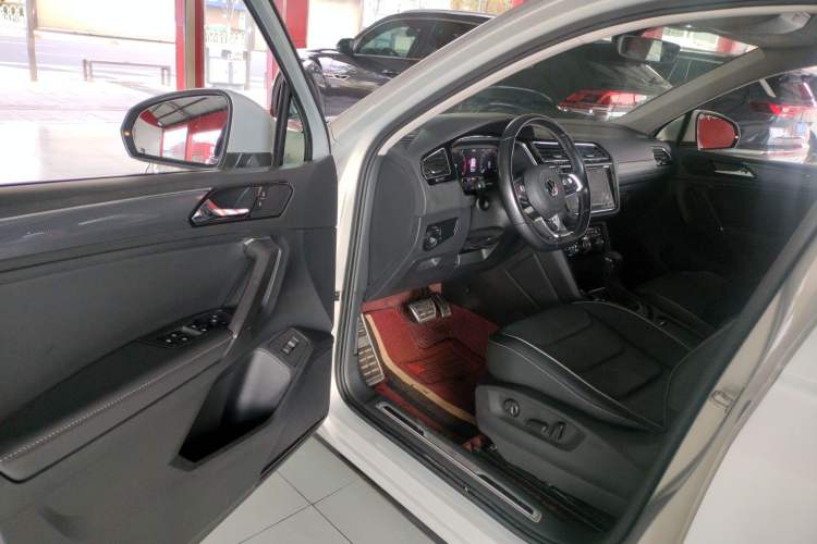 Used Volkswagen Tiguan L 2021 330TSI Automatic Two-Wheel Drive R-Line Flagship Edition