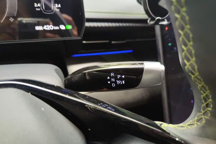 Used NETA GT 2023 560 Gear Lever