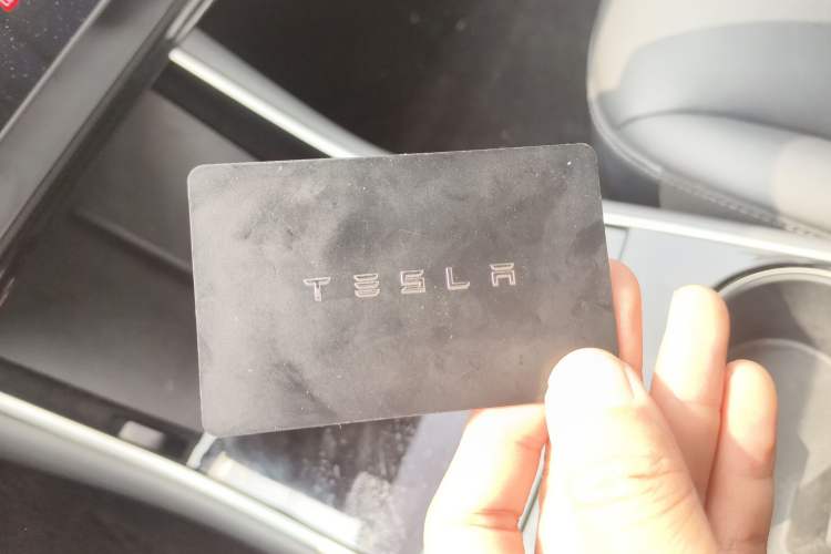 Used Tesla Model 3 2019 Long-Range Rear-Wheel-Drive Version
