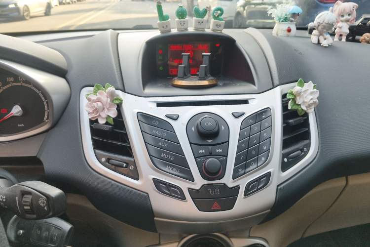 Used Ford Fiesta 2010 Hatchback 1.5L Automatic Limited Edition "Guangmang"
