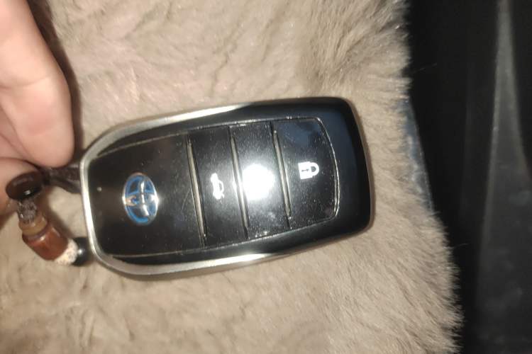 Used Toyota Levin 2017 Revised Dual-Engine 1.8H GS E-CVT Elite Sunroof Version China V Standard