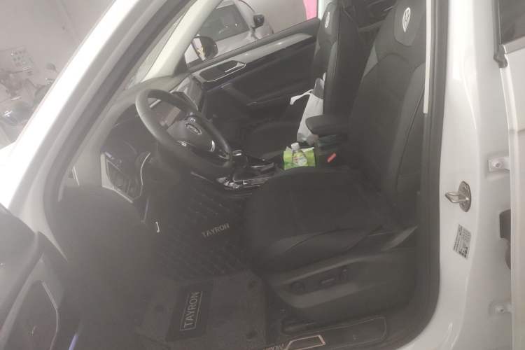 Used Volkswagen Tayron 2020 280TSI Two-Wheel Drive Luxury Connect Edition Left Front Seat