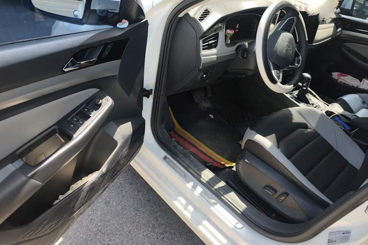 Used Volkswagen Bora 2023 300TSI DSG Prestige Edition
