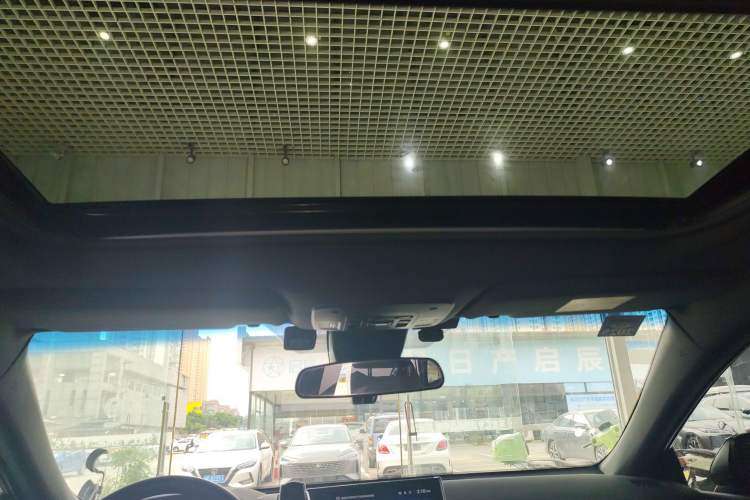 Used Toyota Avalon 2023 2.5L Luxury Edition Headliner