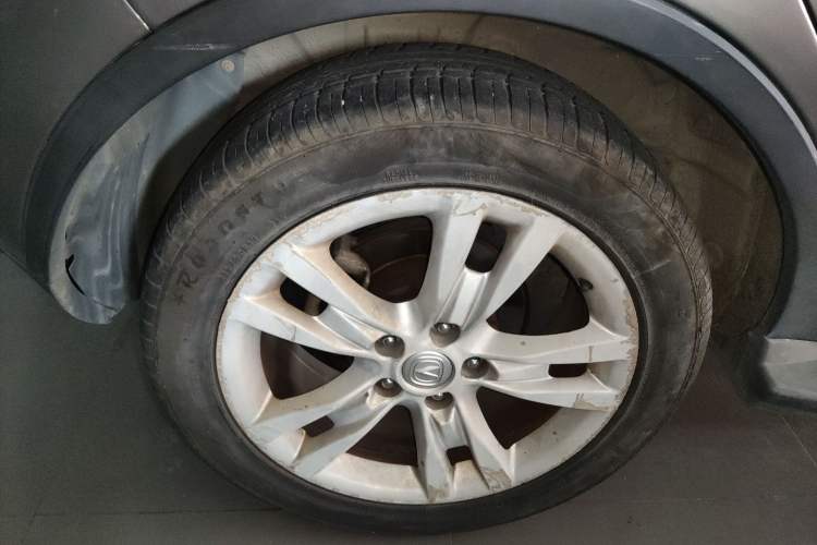 Used Changan CS35 2014 1.6L Automatic Luxury Model China IV Standard
