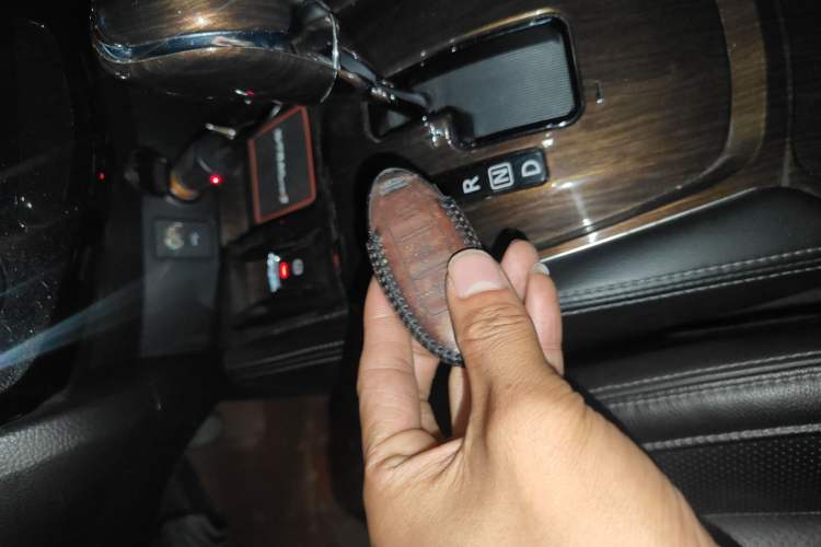 Used Nissan X-Trail 2019 2.0L CVT Smart Connect Comfort Edition 2WD
