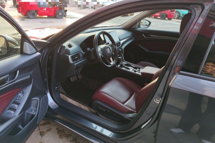 Used Honda Accord 2022 260TURBO Phantom Night · Prestige Edition Driver Seat