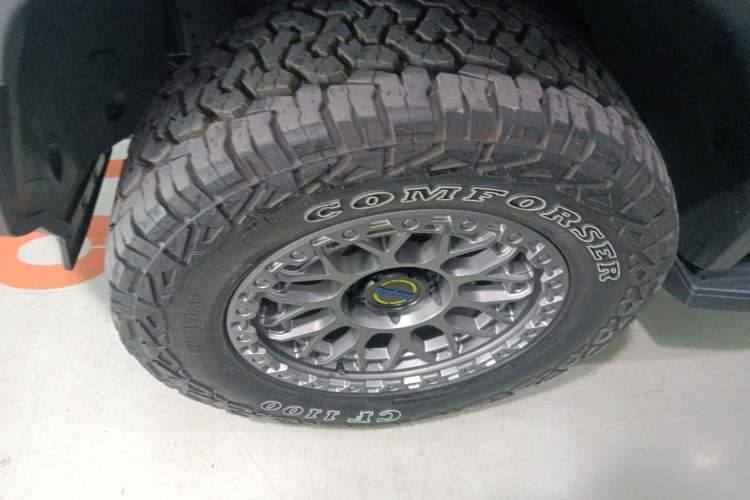 Used Formula Leopard Leopard 5 2023 Navigator Edition