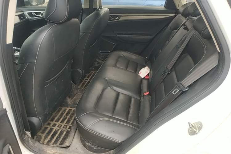 Used Geely Auto Emgrand GL 2017 1.3T Manual Elite Model Left Rear Seat