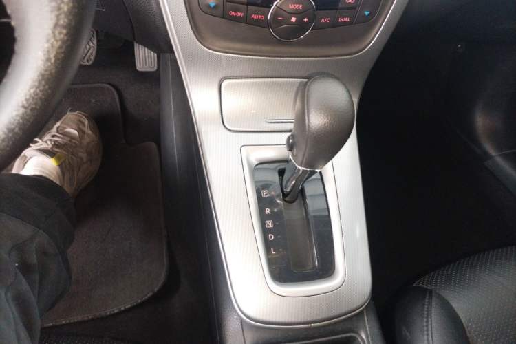 Used Nissan Sylphy 2014 1.6XV CVT Deluxe Edition