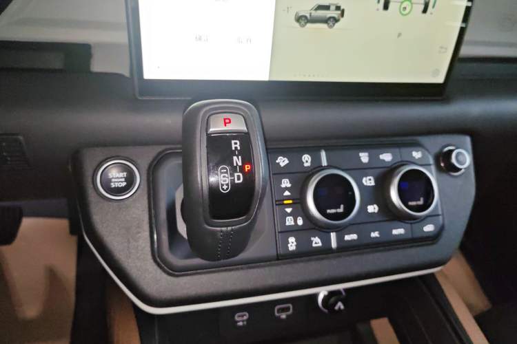 Used Land Rover Defender 2022 90 2.0T P300 X-DYNAMIC HSE