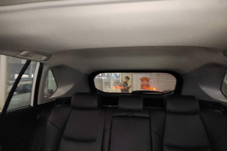 Used Toyota RAV4 2022 Dual-Engine 2.5L E-CVT Two-Wheel Drive Elite Edition Headliner