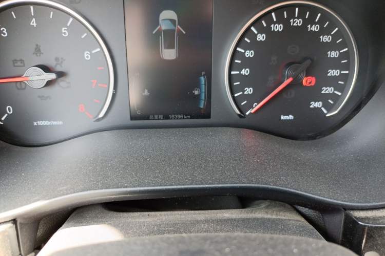 Used BYD Song MAX 2018 1.5T Automatic Smart Connect Elite Model with 6 Seats