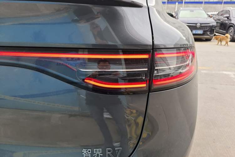 Used Hima Luxeed R7 2025 Extended-Range 331km Ultra Exterior 3