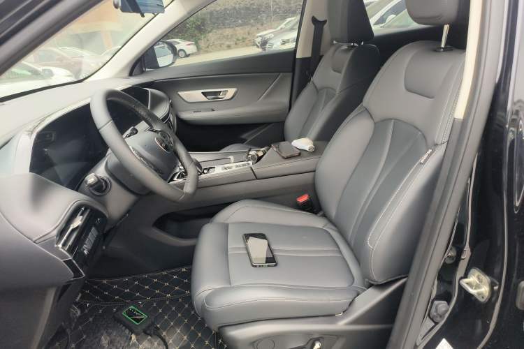 Used Dongfeng Aeolus Huge 2025 Mach Power 1.5T Luxury Version Left Front Seat