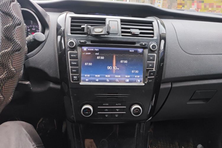 Used HYOSOW S3 2016 1.5L Manual Luxury Edition China IV Emission Standard
