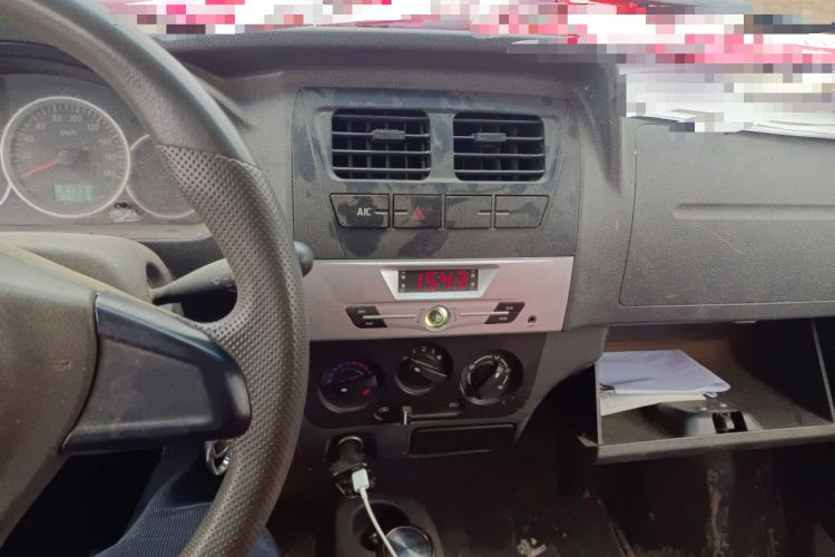 Used Dongfeng Xiaokang K07S 2016 1.2L Practical Version DK12-10 Audio And AC Panel
