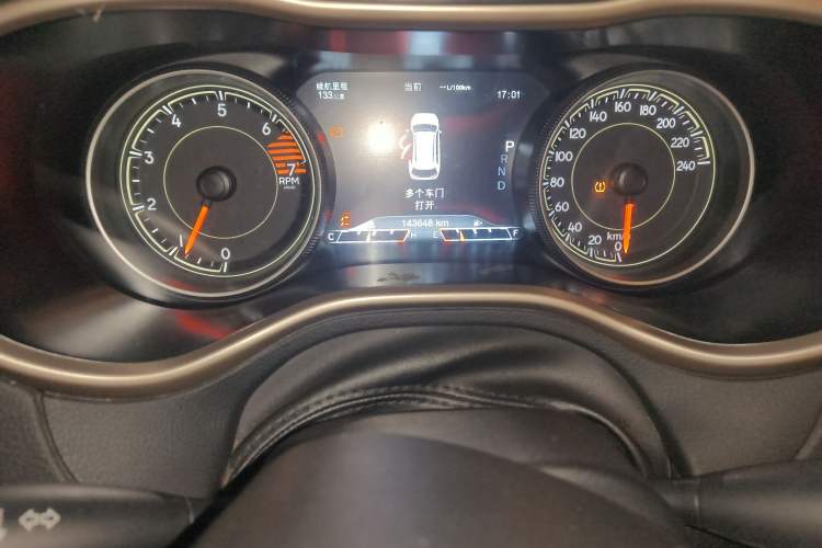 Used Jeep Cherokee 2016 2.4L Superior Edition
