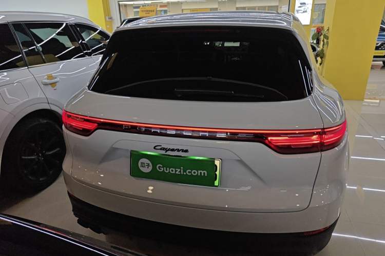 Used Porsche Cayenne E-Hybrid 2021 Cayenne E-Hybrid 2.0T
