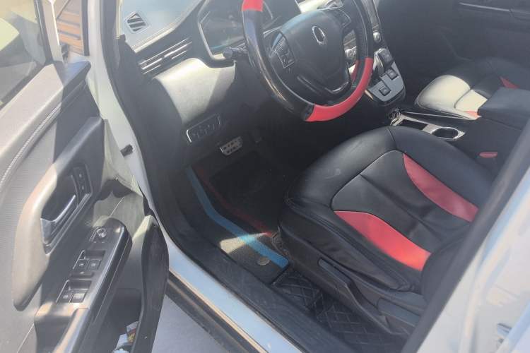 Used ORA iQ 2018 High-Range Version Smart Connectivity Model
